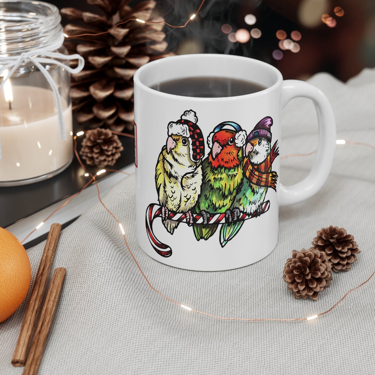 3 tortolitos con ropa de invierno y posados en un bastón de caramelo, taza de 11 oz o 15 oz