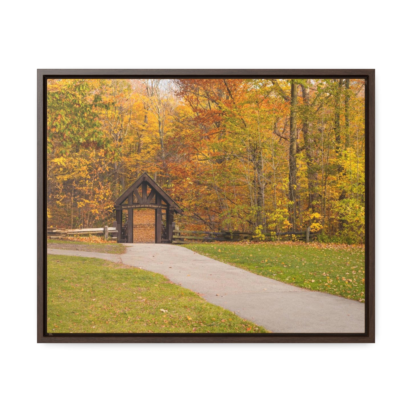 Pont couvert de Seven Bridges Trail à Grant Park dans le sud de Milwaukee Wisconsin, photographie horizontale encadrée toile Wrap Wall Art