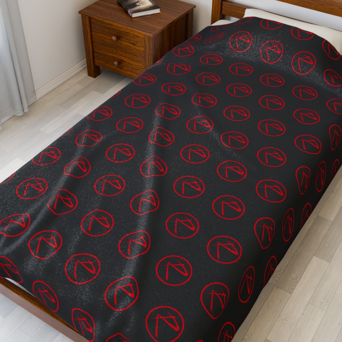 Velveteen Plush Rambler Red Logo Black Blanket