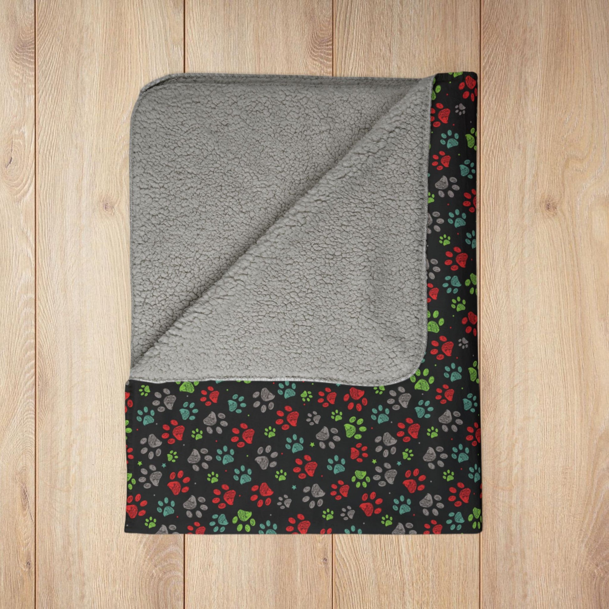Light Green & Red Ohio Paw Prints Black Fleece Sherpa Blanket