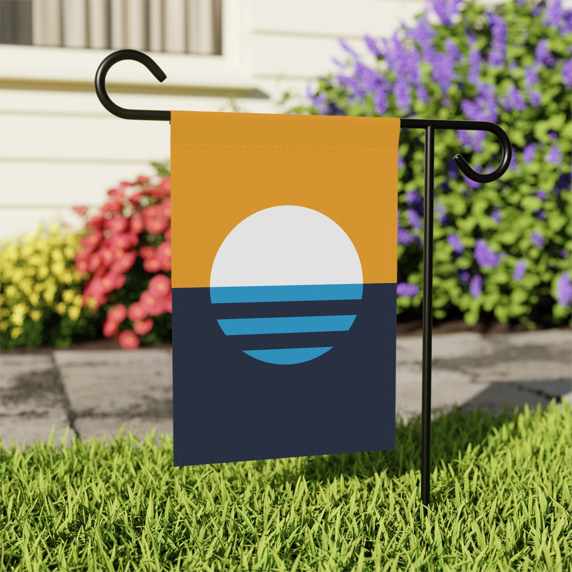 12'' × 18'' WI - People’s Flag of Milwaukee, Wisconsin Garden Banner