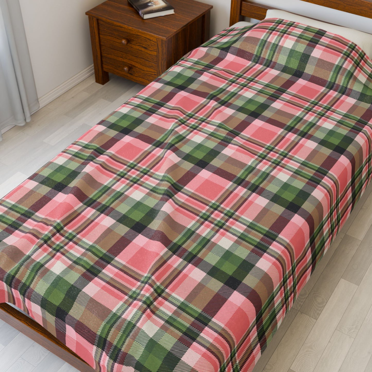 Christmas Pink & Green Plaid Velveteen Plush Blanket