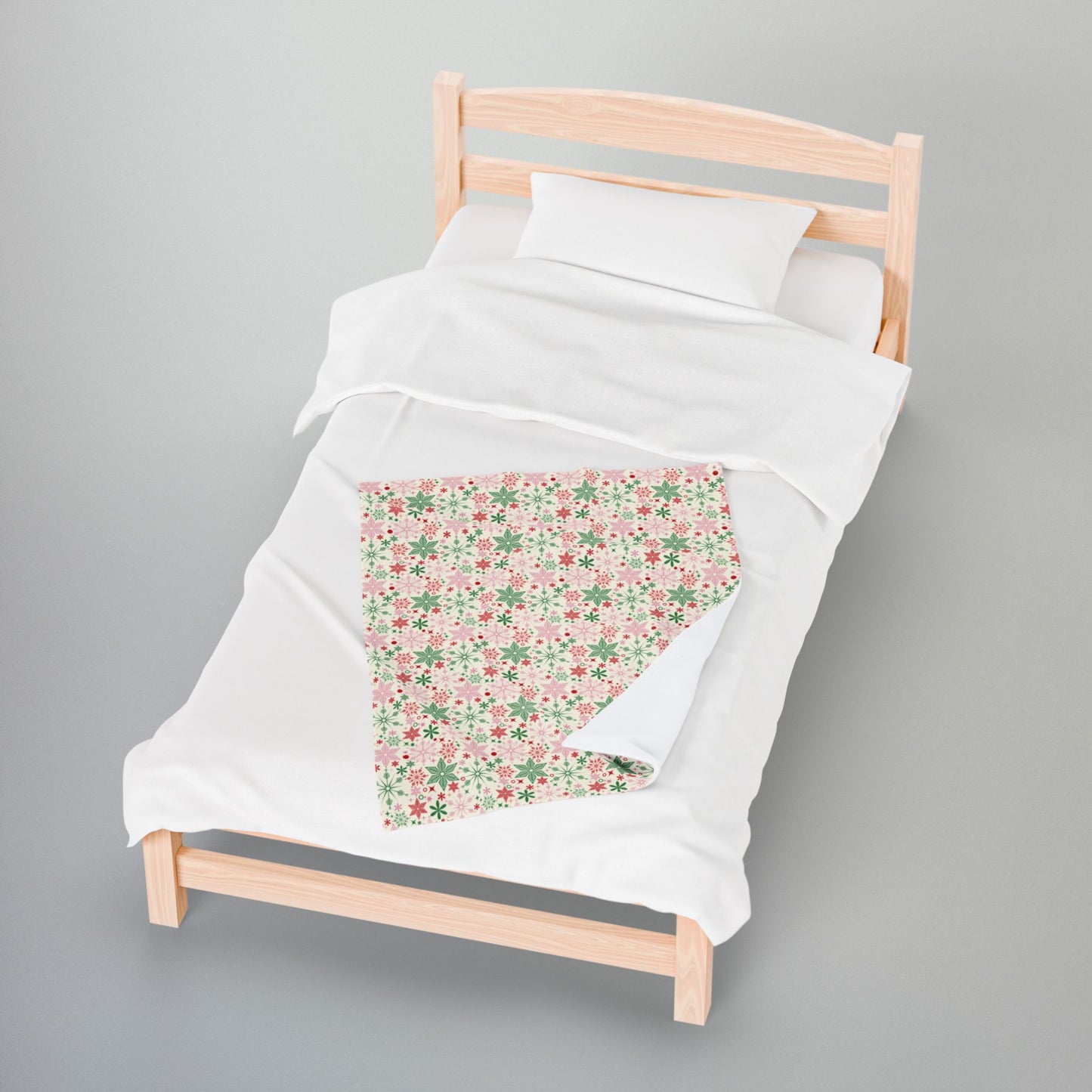 Christmas Pink Snowflake Velveteen Plush Blanket