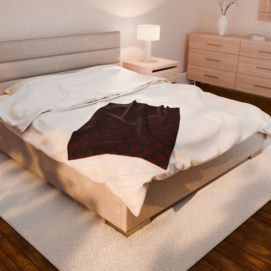 Velveteen Plush Rambler Red Logo Black Blanket