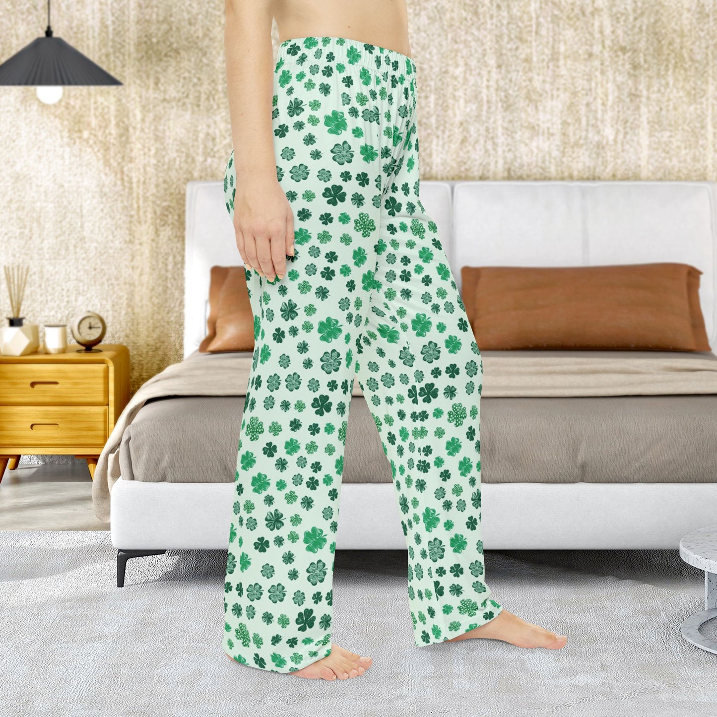 Women’s St. Patrick’s Day 4 Leaf Clover Shamrock Pajama Pants