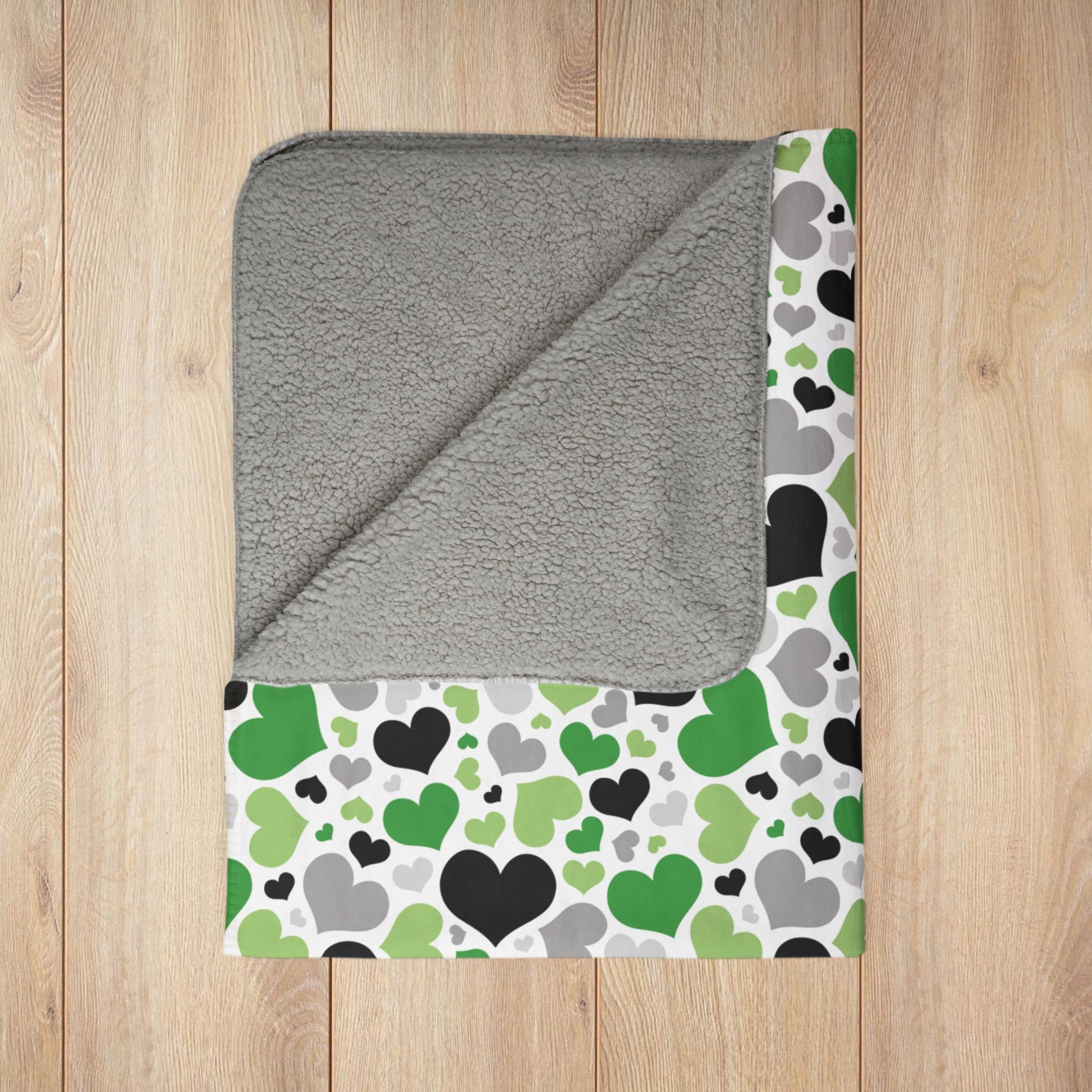 Aromantic Pride Valentine’s Day Hearts White Fleece Sherpa Blanket