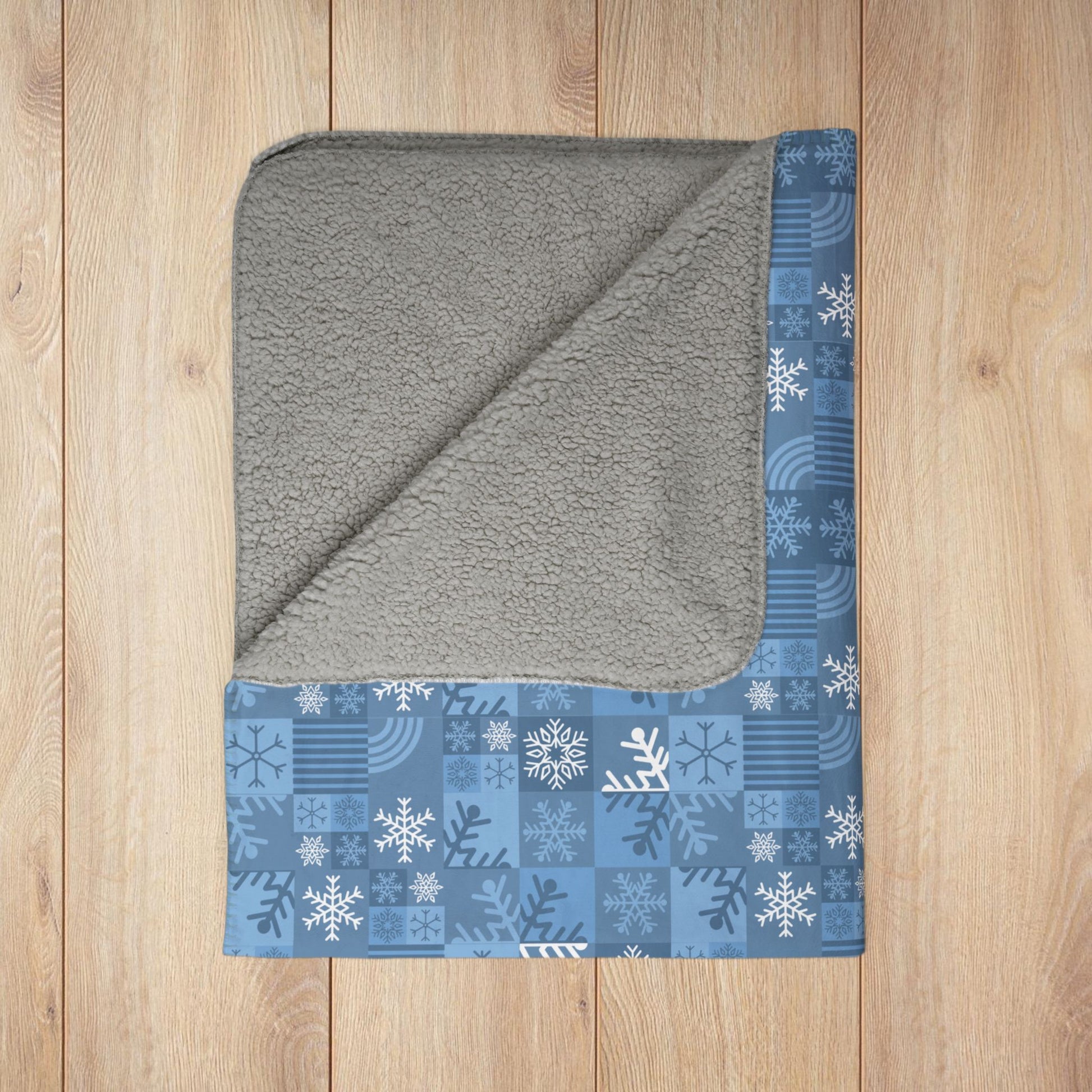 Winter Patchwork Fleece Sherpa Blanket