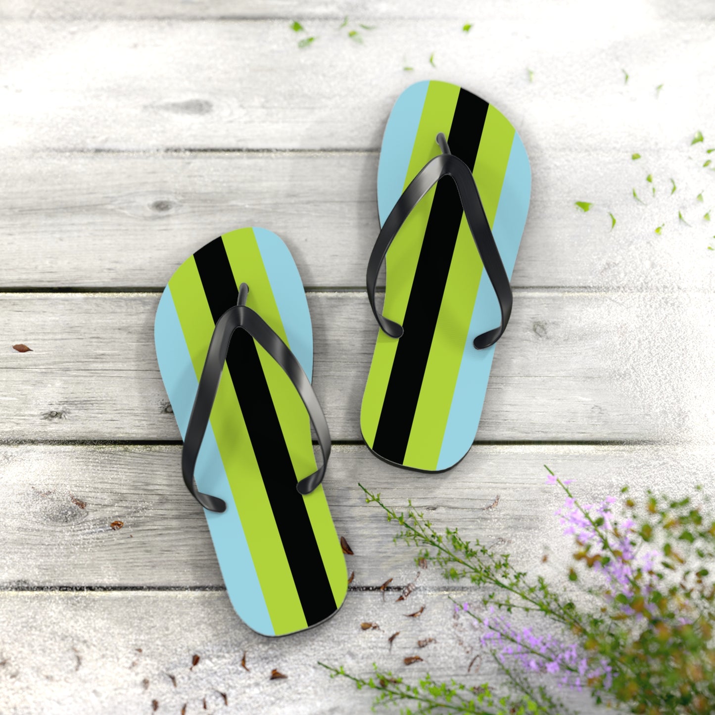 L Black sole Quoigender Pride Flip Flops