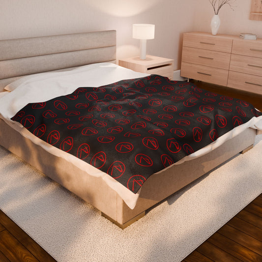 Velveteen Plush Rambler Red Logo Black Blanket