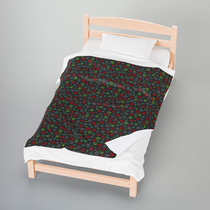 Light Green & Red Ohio Paw Prints Black Velveteen Plush Blanket