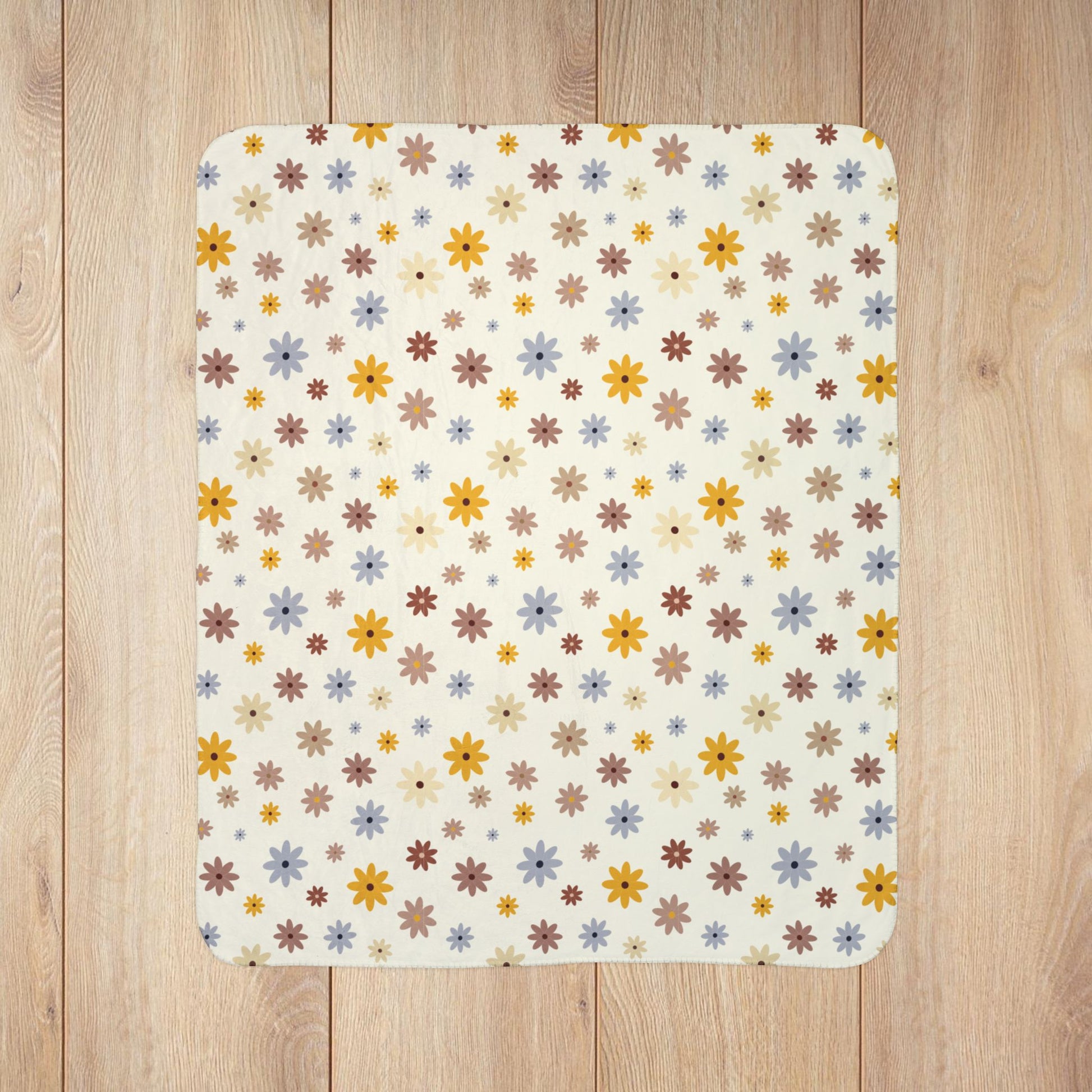 Cream Daisies Fleece Sherpa Blanket